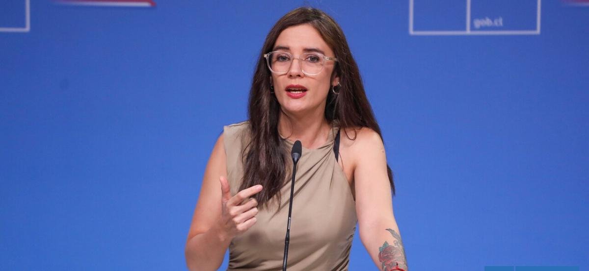 "¿Qué pretenden?": Vallejo endurece el tono ante acusación de "amarre" por candidatura de Bachelet