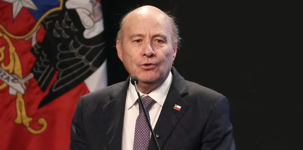 Ministro Quiroz defiende recortes al gasto público: "Cuando el gasto se descontrola, también lo hace el orden social"