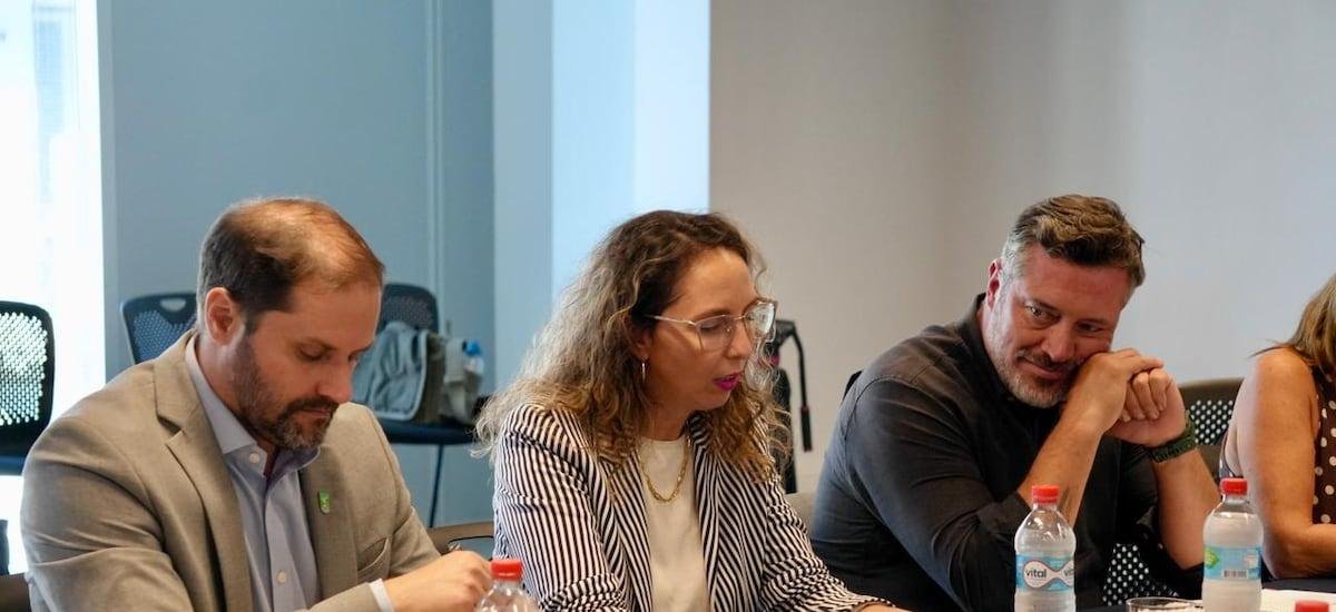 Providencia, Ñuñoa y Santiago conforman de mesa de trabajo intersectorial para abordar seguridad en colegios