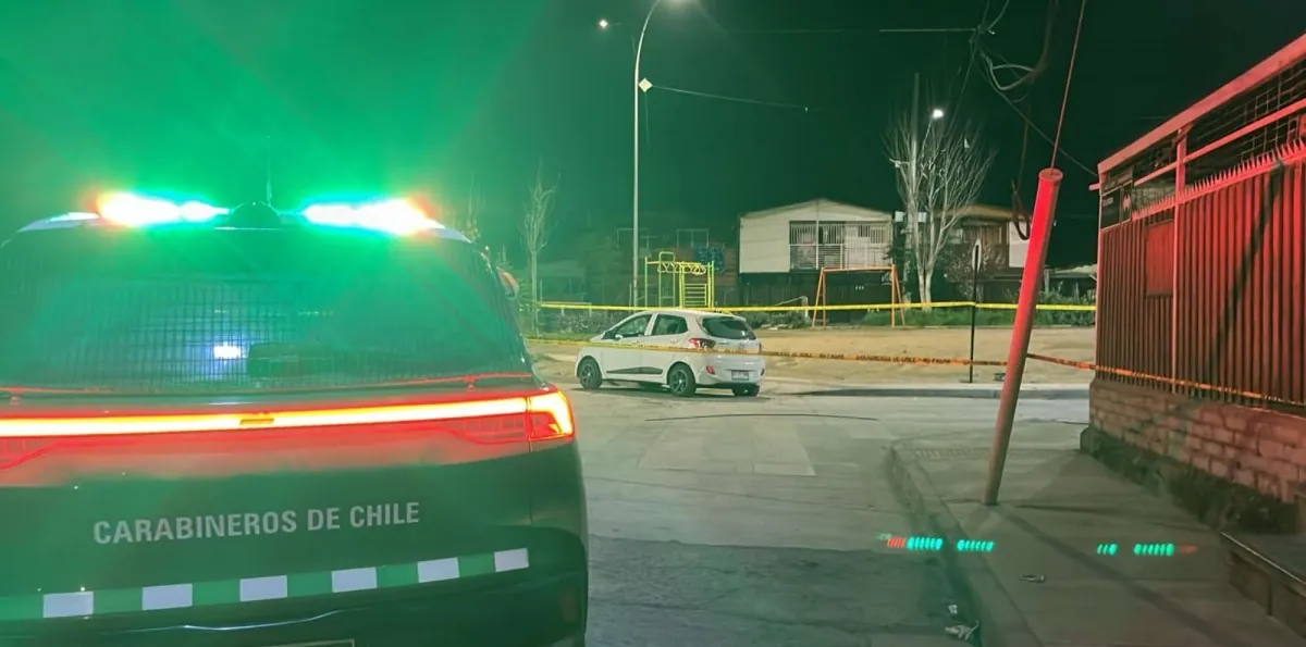Venta de celular termina en balacera: Disparos alcanzaron a personas al interior de una iglesia