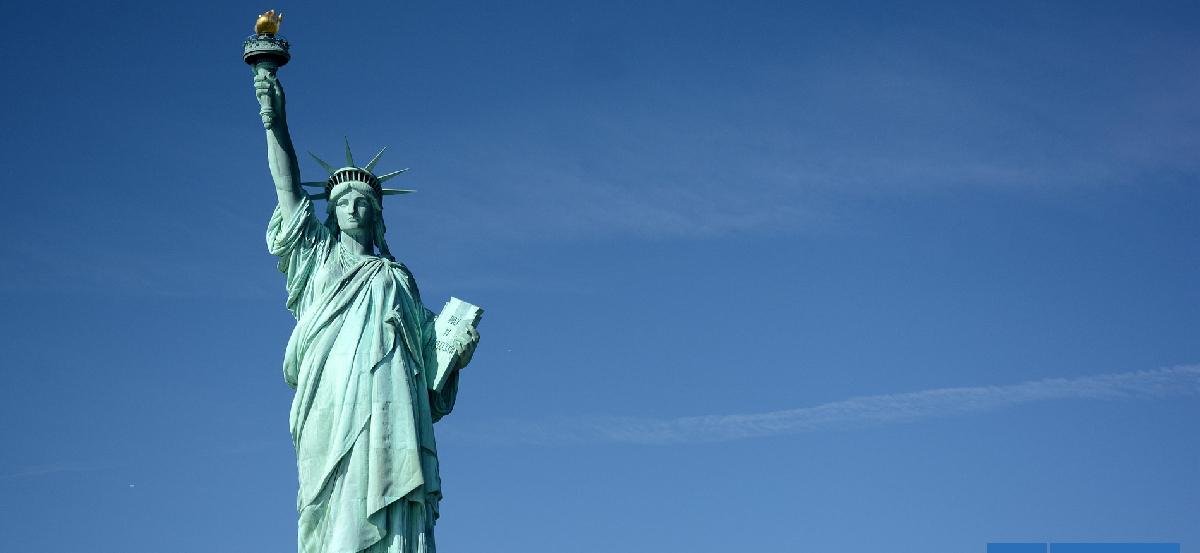 Estados Unidos revisa al alza el PIB del tercer trimestre de 2025