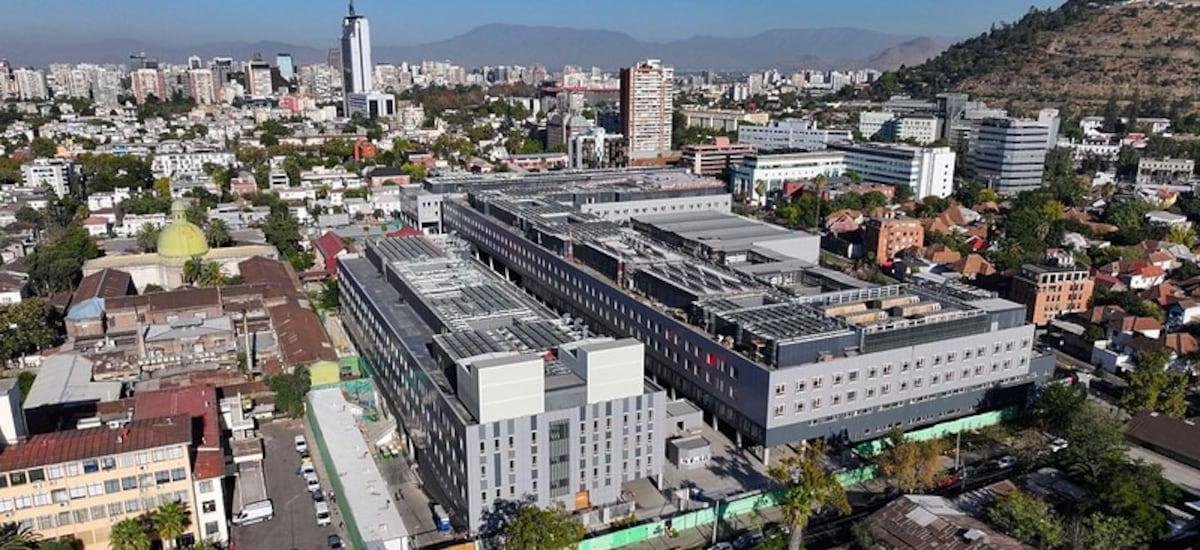 A 12 años de su concesión: Hospital del Salvador e Instituto Nacional de Geriatría presentan 98% de avance