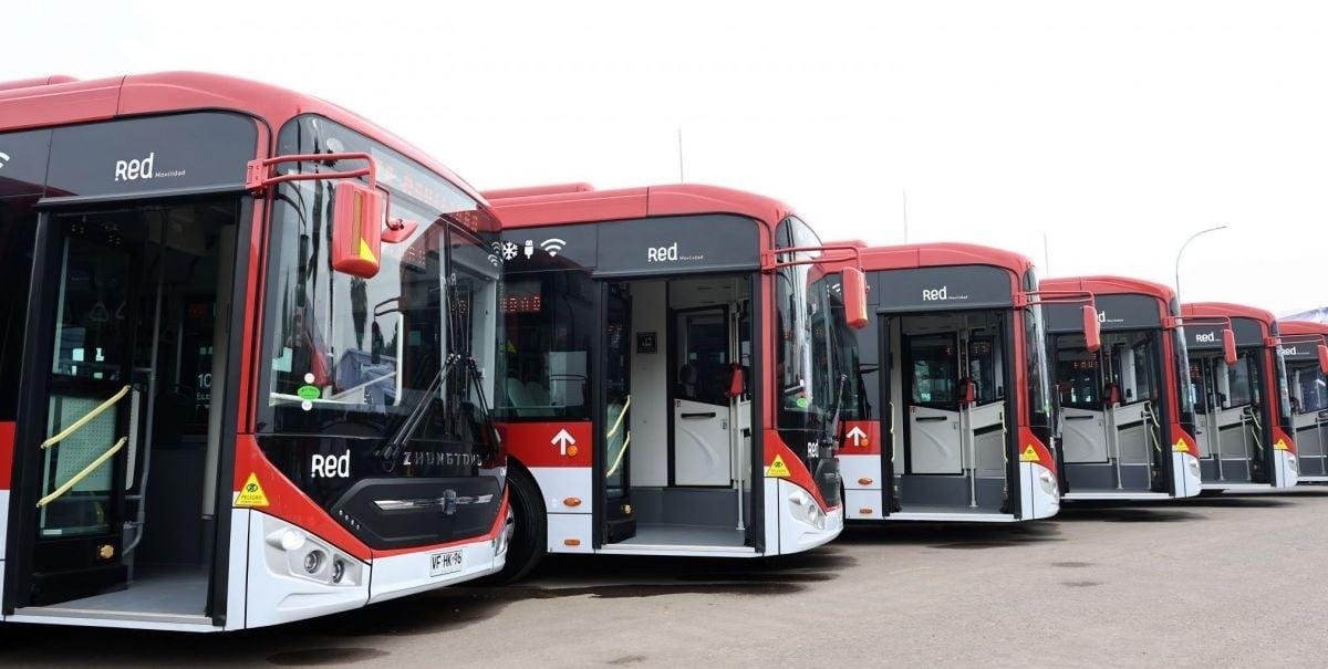 Conductores de buses RED están en paro este martes: más de 50 recorridos paralizados