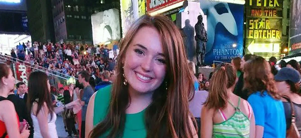 Vicepresidenta del Bank of America muere tras ser apuñalada en Times Square