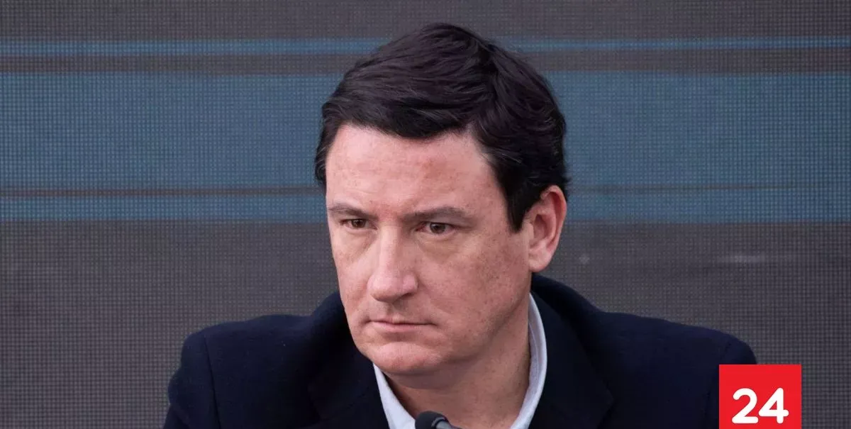 Squella responde a Tohá por críticas a agenda de seguridad: "Es parte de quienes se sienten cómodos con un sistema garantista"