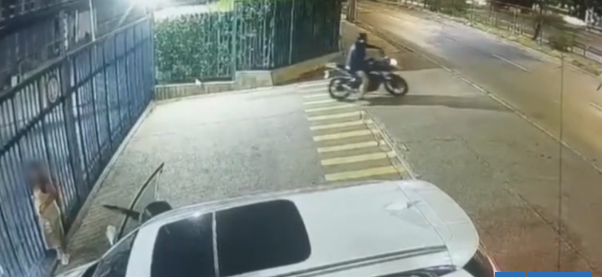 VIDEO | Mujer embarazada de siete meses sufre violenta encerrona junto a su pareja en Quilicura