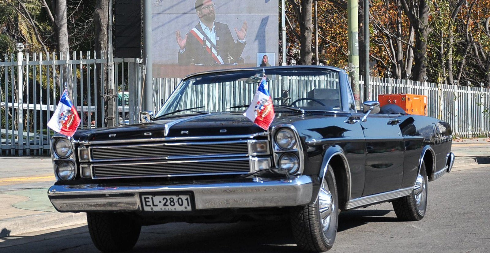 Ford Galaxie: La historia y el significado del icónico auto presidencial de Chile