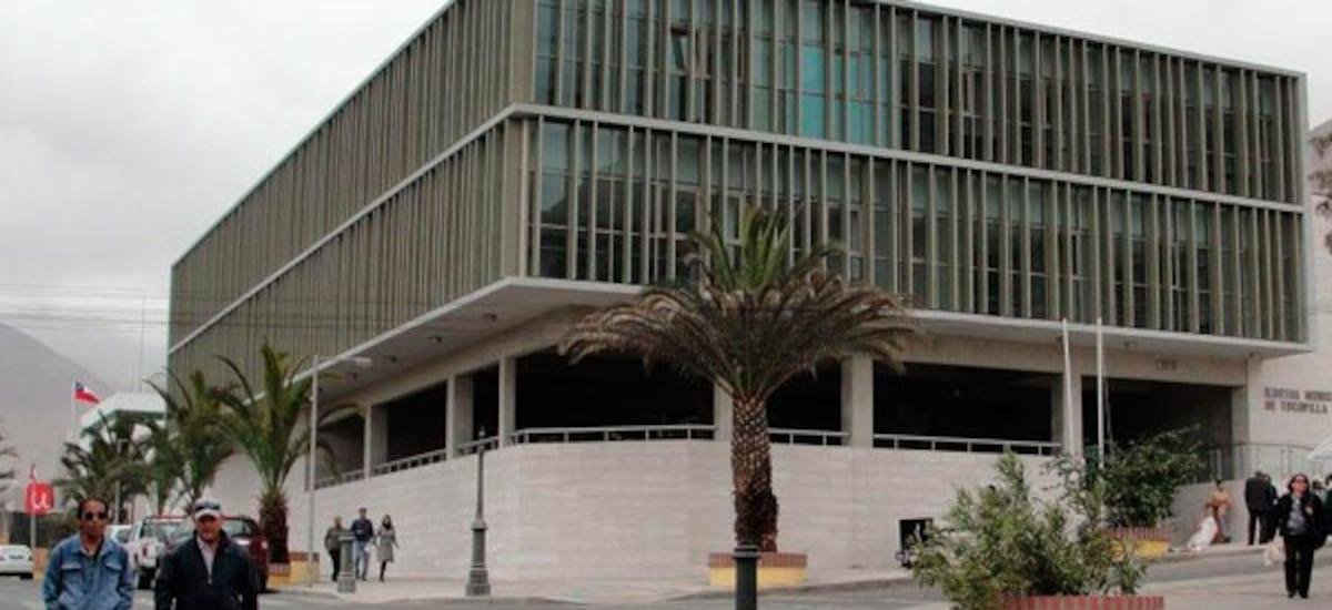 Contraloría detecta irregularidades en contratación de abogado e instruye sumario en Municipalidad de Tocopilla