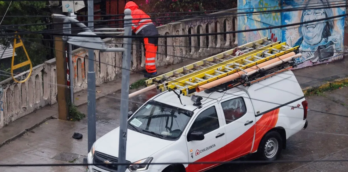 Once comunas tendrán cortes de luz programados este miércoles 5 de agosto en la RM: se extenderán hasta por 8 horas