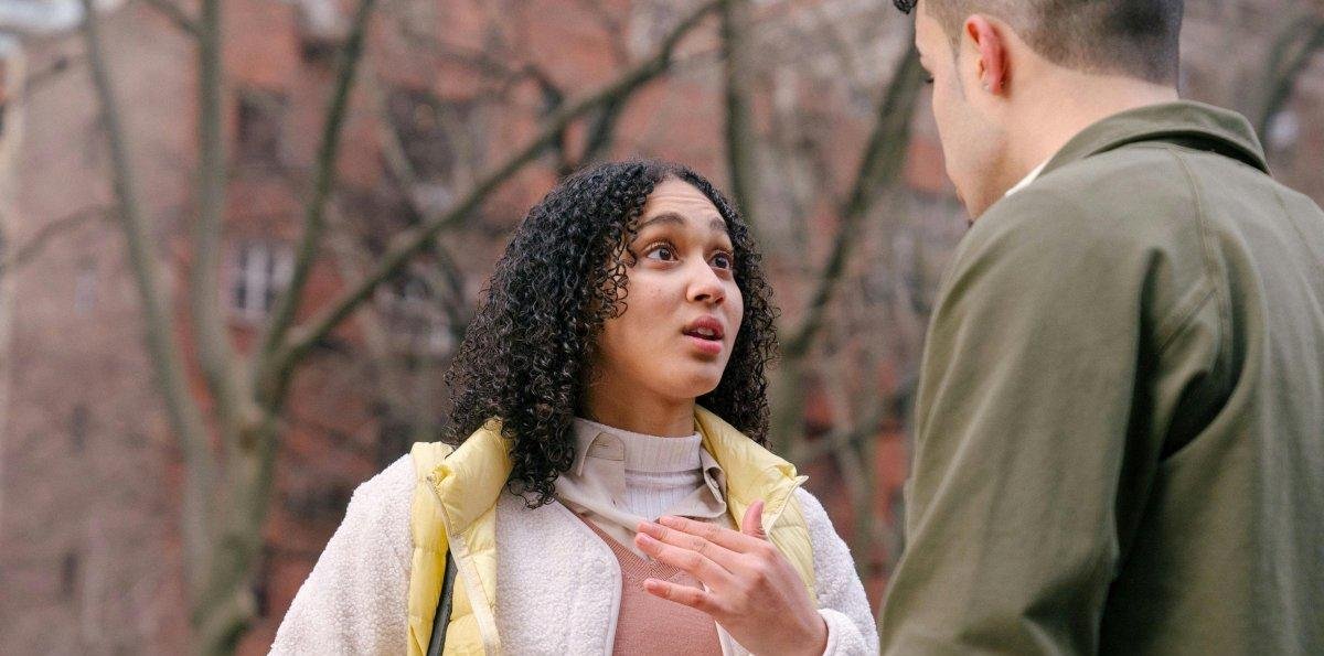 Francia debate eliminar el "deber conyugal" de tener relaciones sexuales