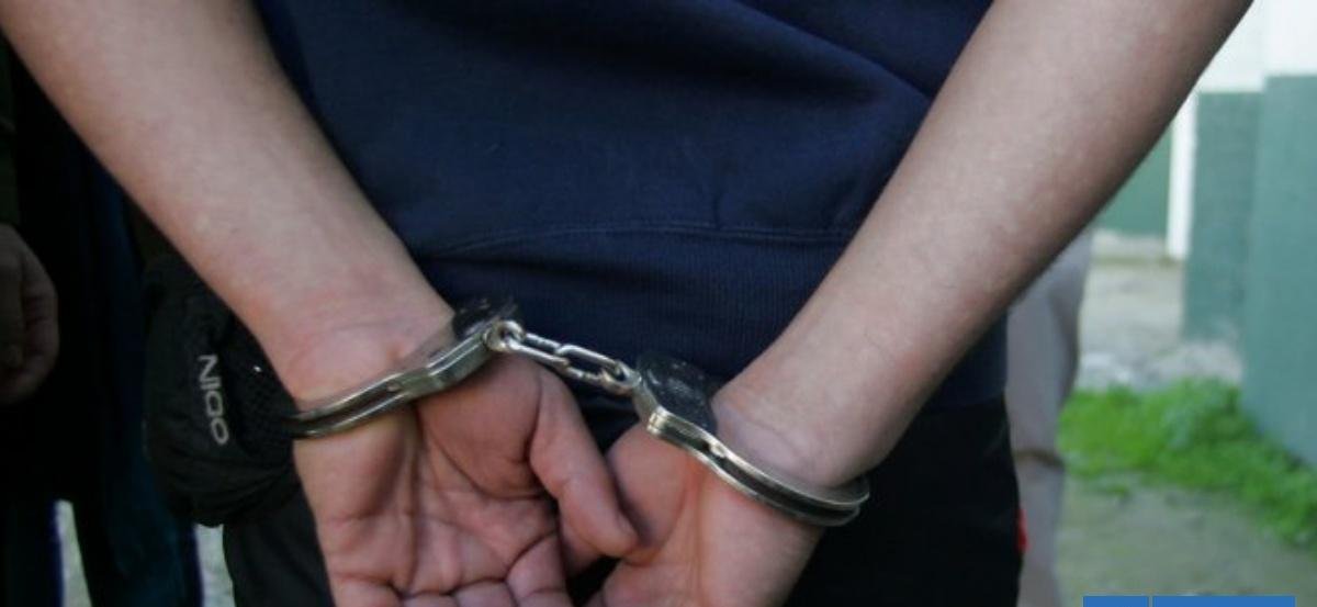 Buscan a prófugo que huyó cuando estaba detenido y esposado por Carabineros en San Bernardo