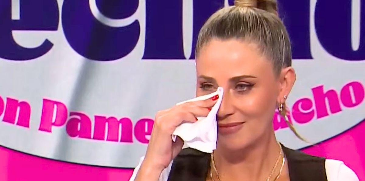 VIDEO – “No lo veo bien”: la emoción de Gissella Gallardo al abordar el cáncer que padece Mauricio Pinilla