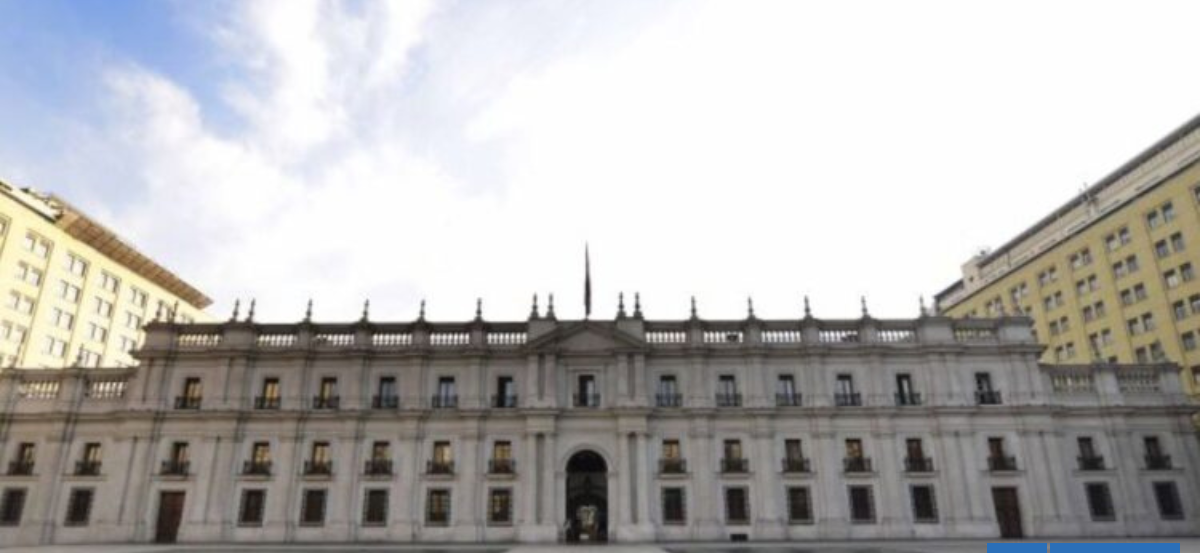 Muerte de gásfiter en La Moneda: Familia lamenta "silencio" del Estado a más de un año de la tragedia