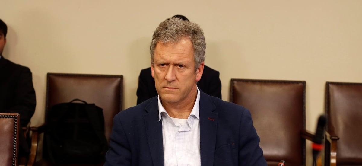 Comisión de RR.EE. de la Cámara cita a Van Klaveren y Muñoz a sesión para transparentar controversia por cable submarino chino