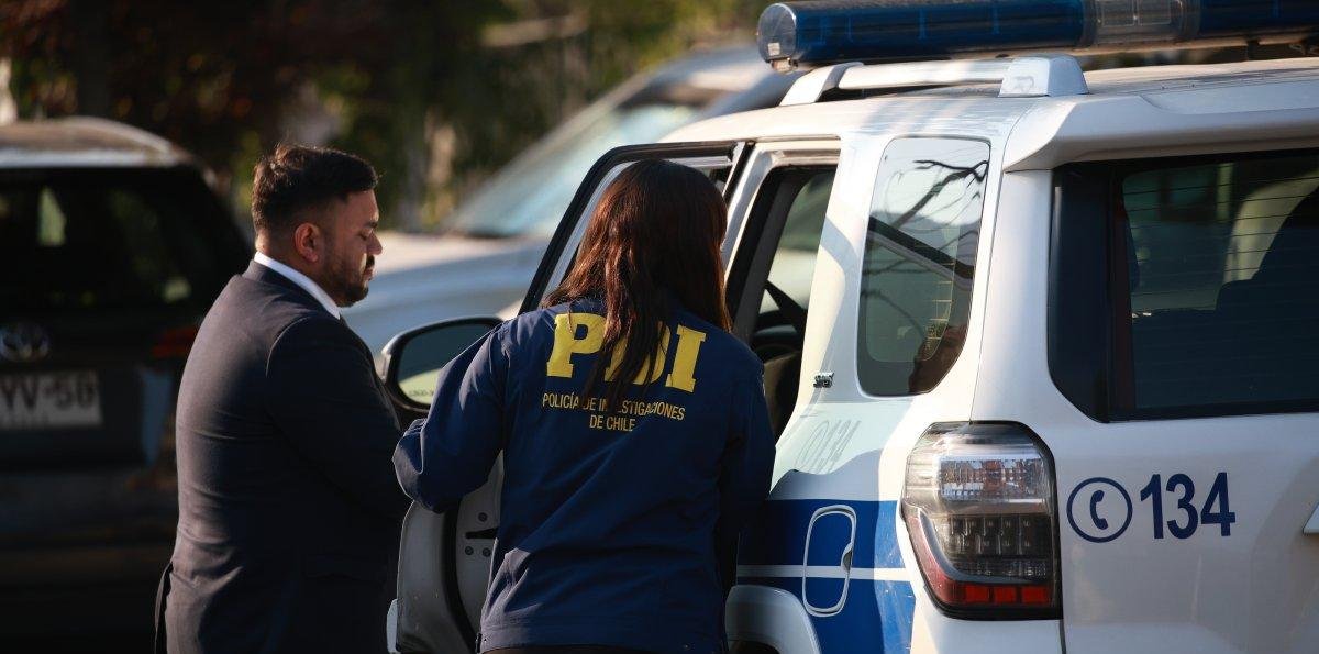 Seis delincuentes con "gran prontuario" cayeron al asaltar un camión en Vespucio Norte