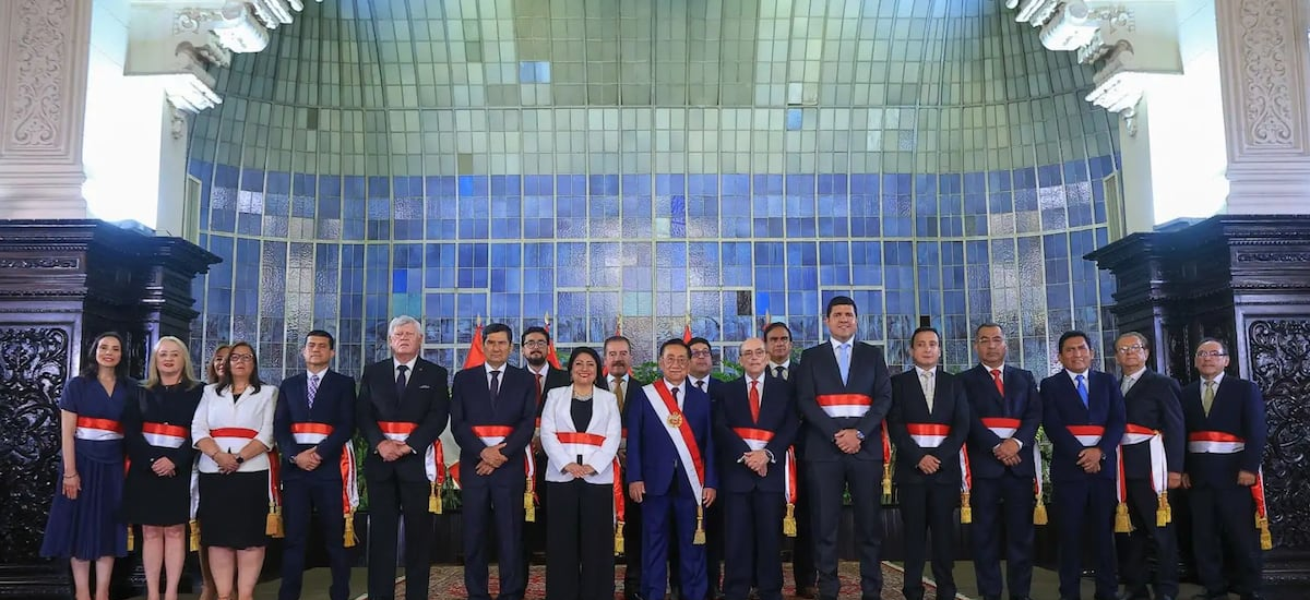 Presidente Balcázar en Perú da giro sorpresivo y cambia al premier previo a juramentación del gabinete de ministros