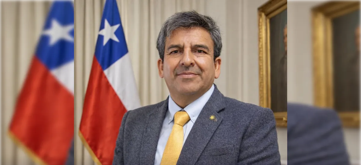 Renuncia seremi de Vivienda de Antofagasta: ministro Poduje acusó “graves falencias” en convenio para construir casas