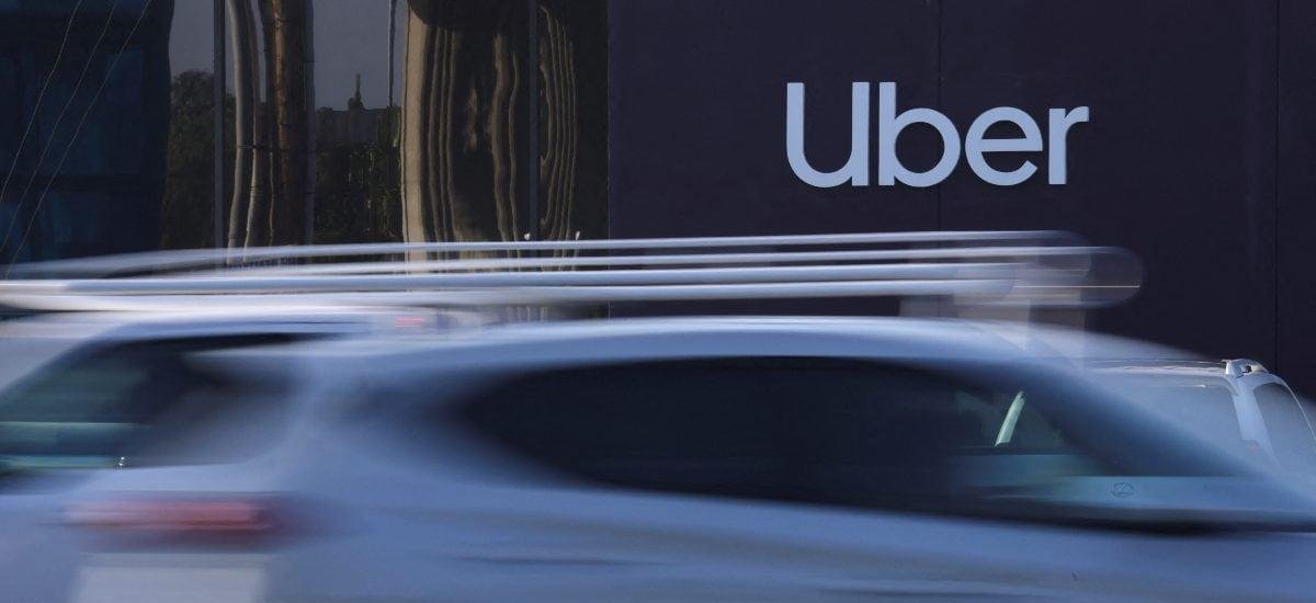 Tribunal tributario apoya decisión del SII y obliga a Uber a emitir boletas por servicios de sus conductores