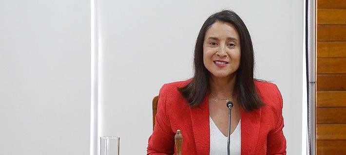 CGR establece que exalcaldesa Peñaloza tuvo "responsabilidad administrativa" en compra de centro de salud en Las Condes