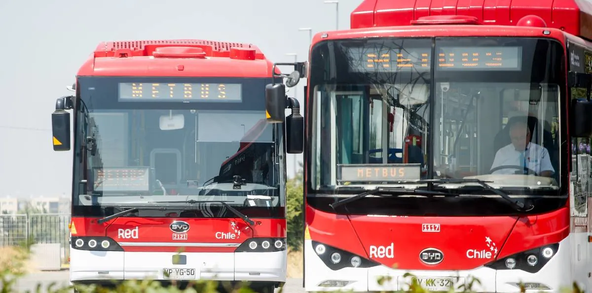 Metro y Red Movilidad activan plan especial por Fiestas Patrias 2026: revisa horarios y recorridos