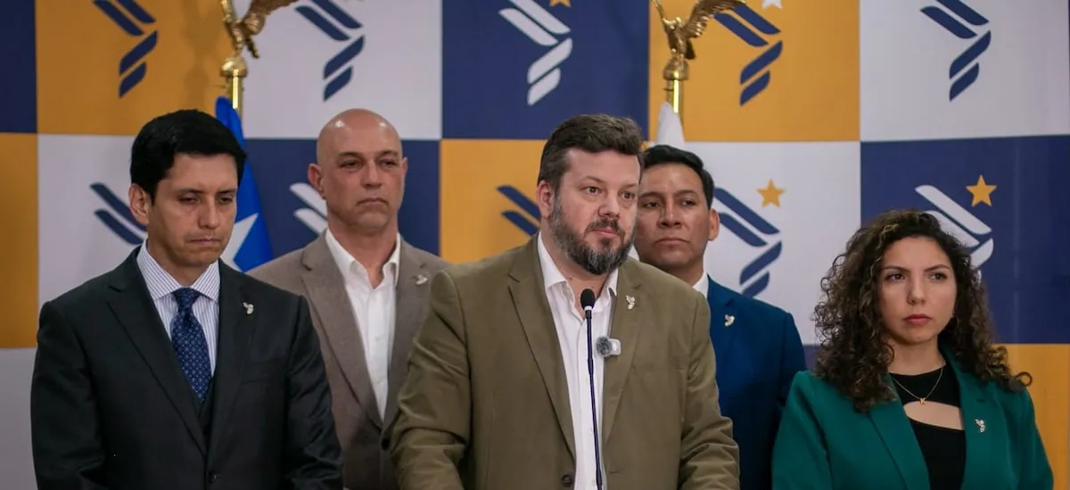 PNL propone modernizar Senapred e invertir hasta US$300 millones para prevenir incendios forestales