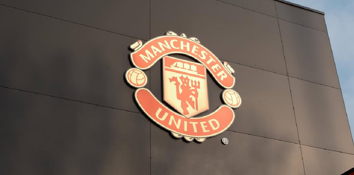Federación inglesa planea investigar a dueño de Manchester United por dichos contra la inmigración