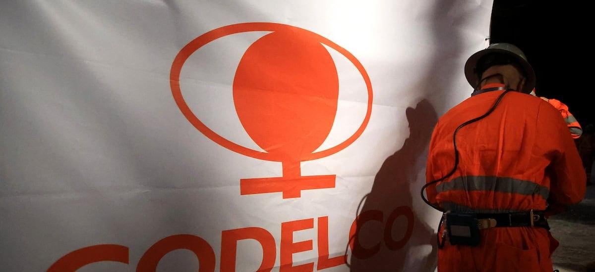 Derrumbe en El Teniente: PDI allana domicilios de ejecutivos desvinculados e incauta dispositivos en oficinas de Codelco