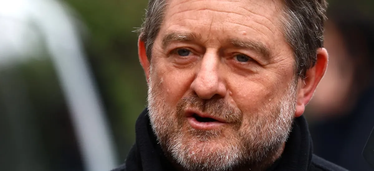 Orrego lamenta decisión del gobierno de paralizar construcción del tercer y último tramo de la ciclovía en la Alameda - La Tercera