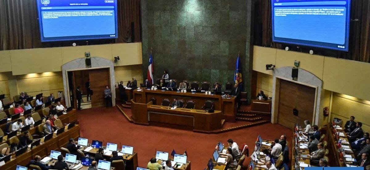 Reforma al sistema político: gobierno da paso a bajar a 0,3% umbral de firmas para constituir partidos