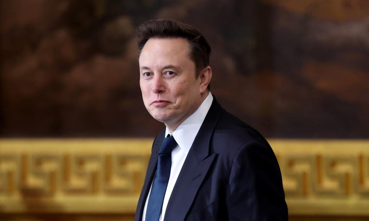 Investigación por Grok: Elon Musk tilda de “ataque político” allanamiento de oficinas de X en Francia