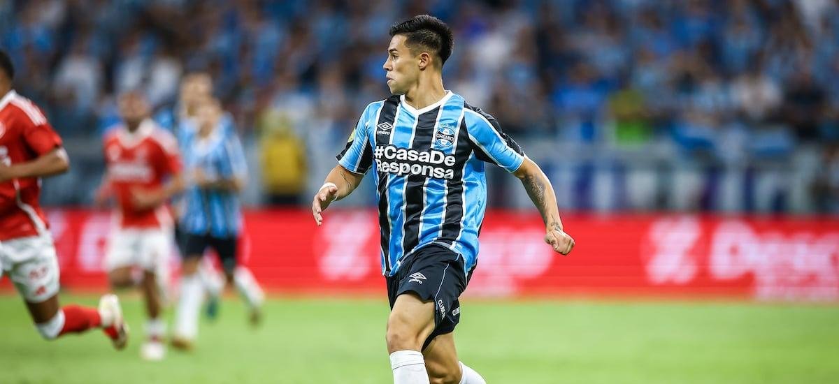 Alexander Aravena continúa su carrera en Estados Unidos: las cifras que envuelven la salida del atacante de Gremio