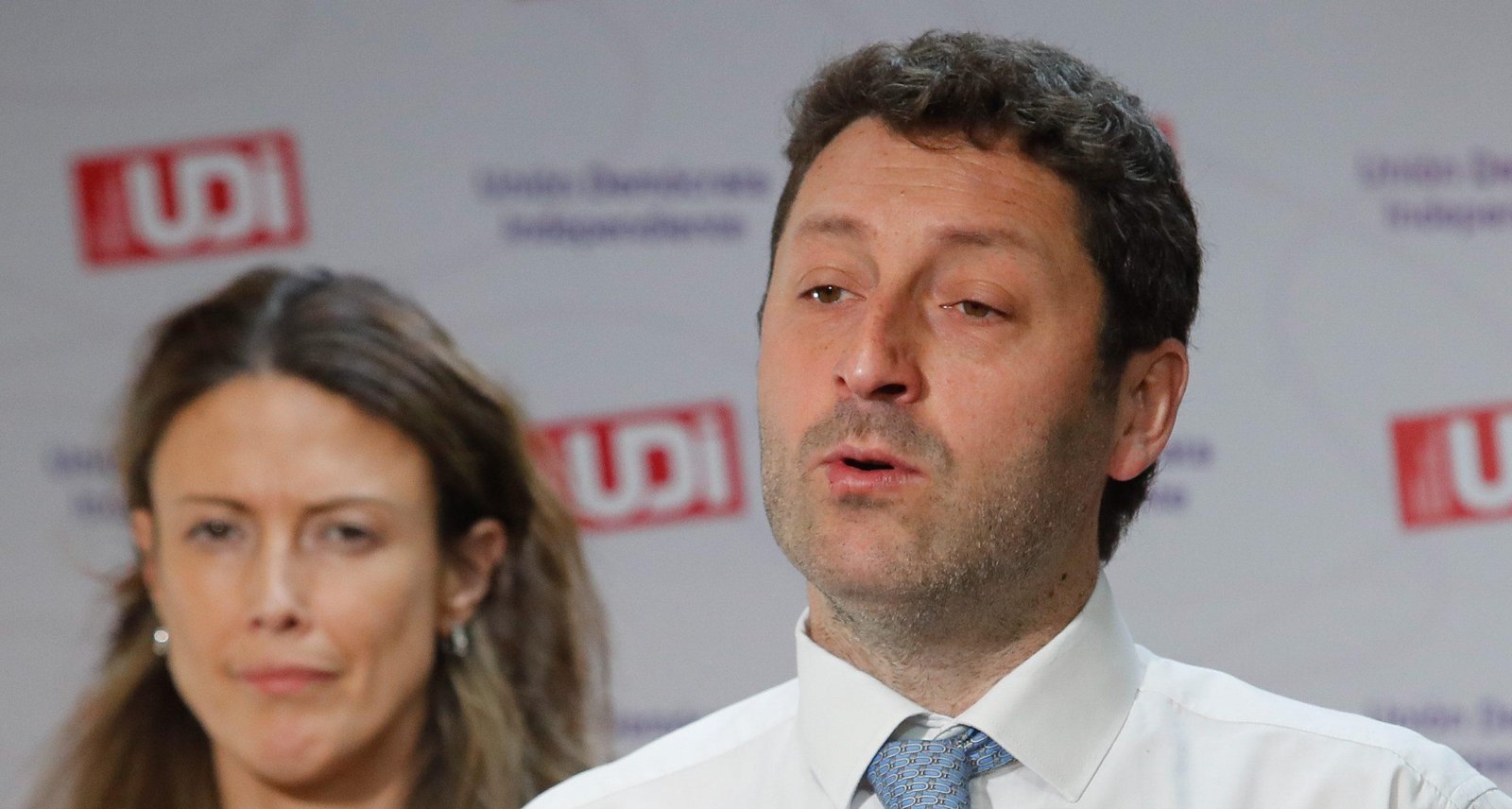 “Este Gobierno tiene nota roja”: Juan Antonio Coloma (UDI) critica bono que aumentó el sueldo del Presidente Gabriel Boric