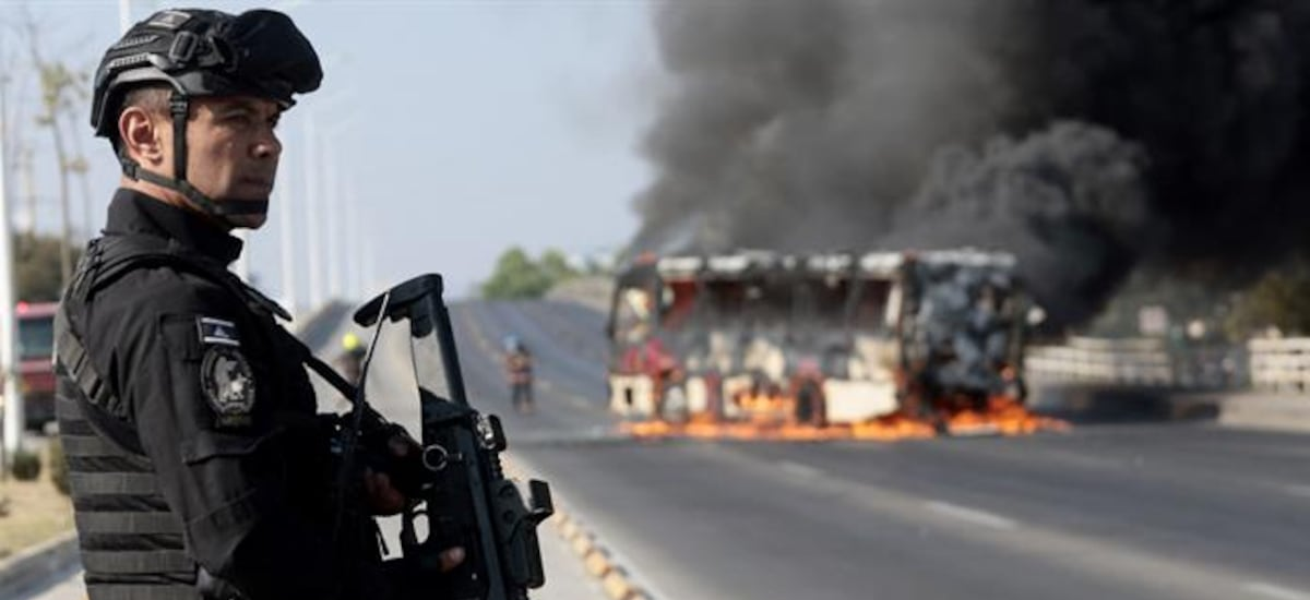 Más de 40 detenidos en el estado mexicano de Jalisco por actos violentos tras la muerte de líder narco ‘El Mencho’