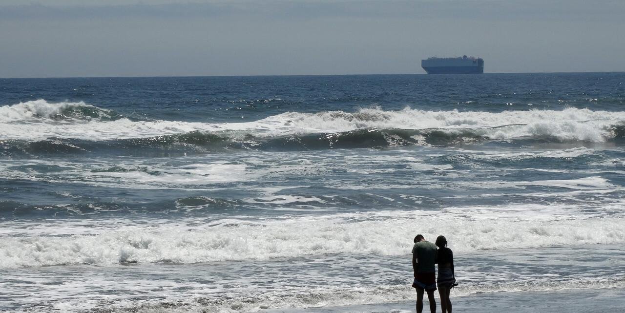 Encuentran cuerpo flotando en la bahía de San Antonio: Correspondería a una mujer