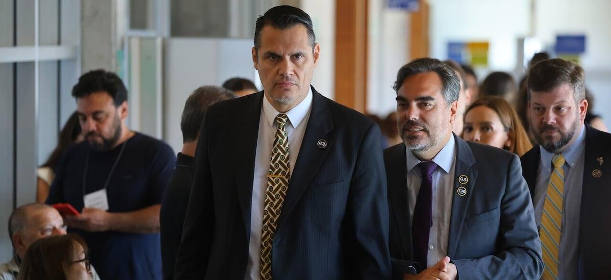 Claudio Crespo tras ser absuelto por tribunal: “Este triunfo se lo doy a los carabineros de Chile” - La Tercera