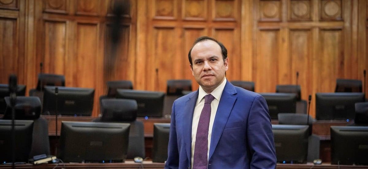 Máximo Pavez, el primer hombre de Kast en aterrizar en La Moneda - La Tercera