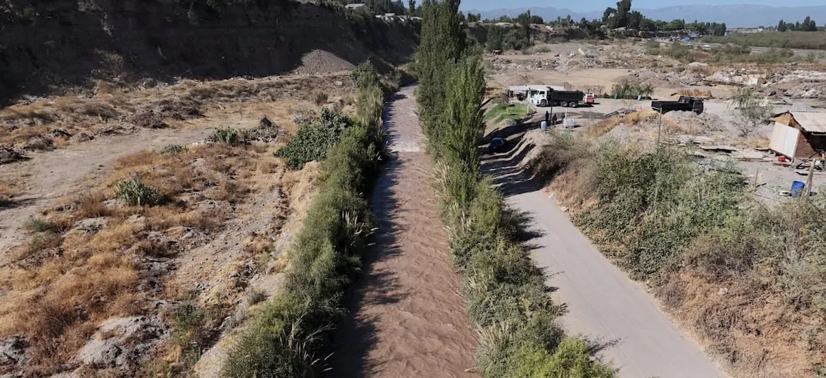 Veolia, Aguas Andinas y Google anuncian proyecto para revestir canal de riego y reforzar la seguridad hídrica en Santiago