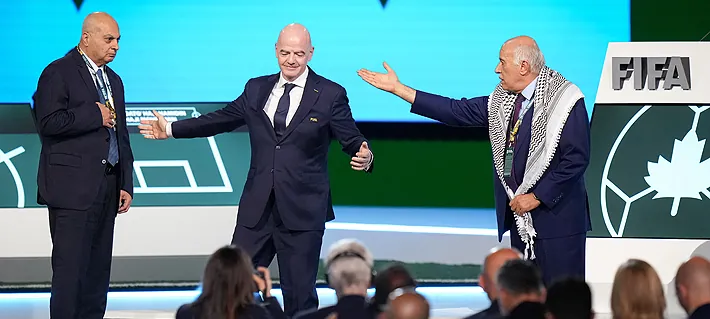 Tensión en Congreso de la FIFA: Representantes de Palestina e Israel se niegan a sacarse una foto y provocan desaire a Infantino