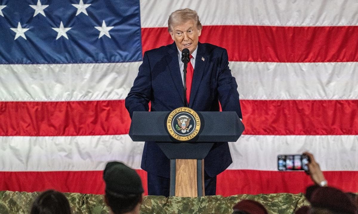 Donald Trump afirma que cambio de régimen en Irán sería “lo mejor” y eleva presión militar