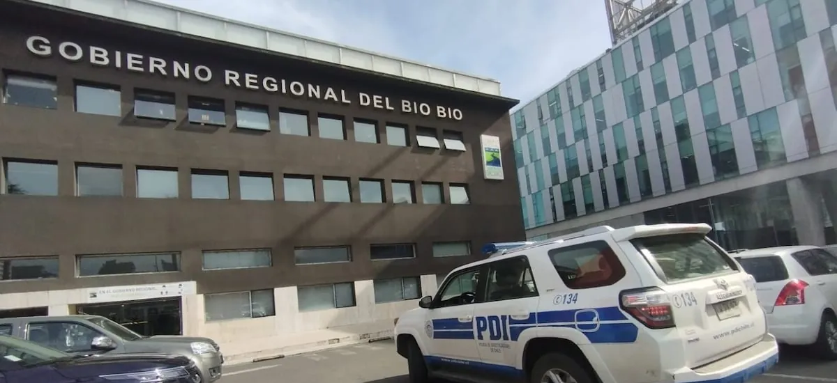 Contraloría detecta irregularidades en viajes del GORE del Biobío y formula reparos por más de $100 millones
