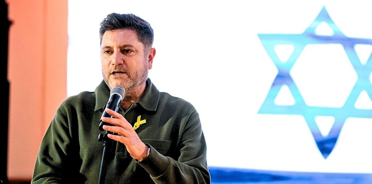 Embajador de Israel acusa “campaña de desinformación” por querella presentada contra militar israelí