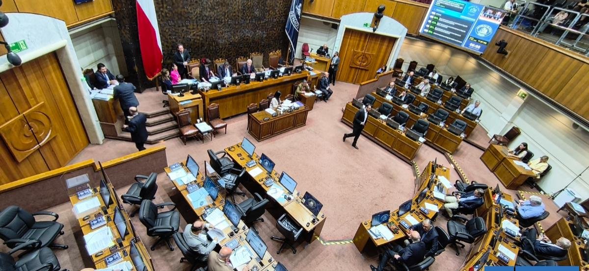 La carrera en la derecha por la presidencia del Senado se complica por divisiones internas