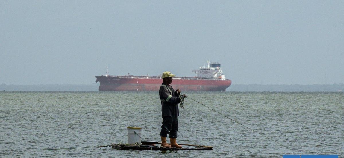 EEUU suaviza las restricciones y autoriza a cinco grandes petroleras para hacer negocios en Venezuela