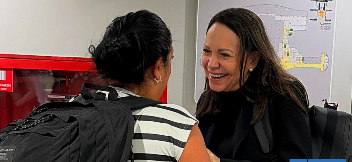 María Corina Machado llega a Chile para asistir a investidura de José Antonio Kast