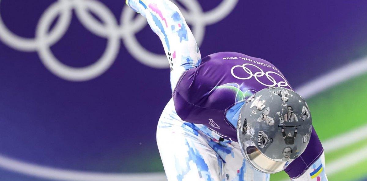 COI expulsó de los Juegos de Invierno a ucraniano que quería usar casco con fotos de atletas asesinados