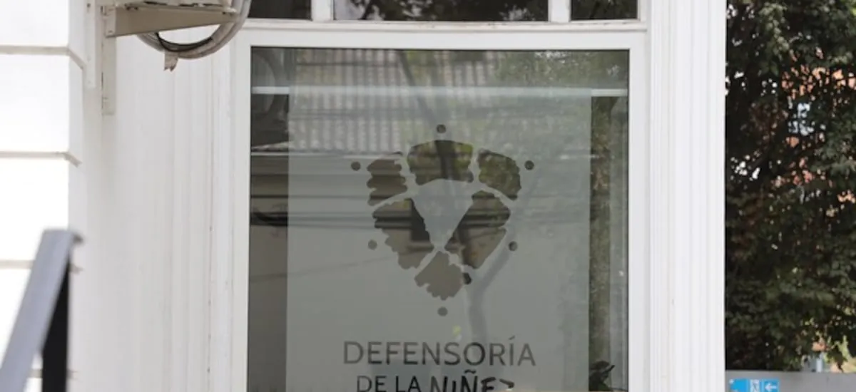 Defensoría de la Niñez anuncia querellas por tres homicidios que involucraron a menores esta semana - La Tercera