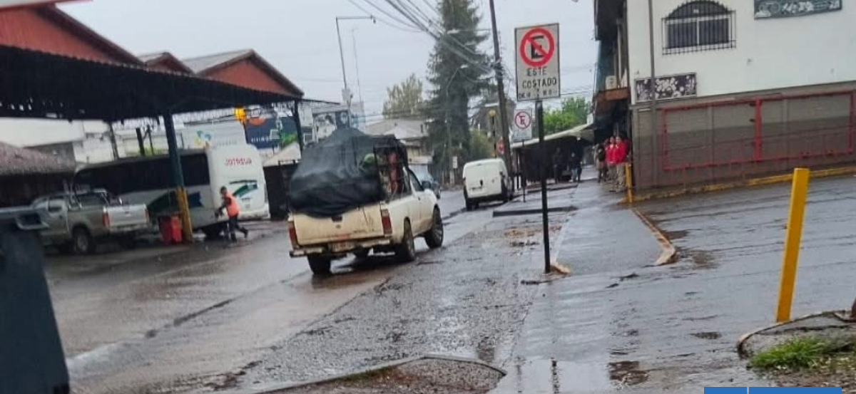 Collipulli desaloja comercio ambulante pero concejales acusaron no haber estado enterados de la acción