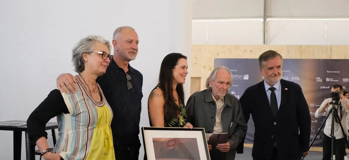 Ch.ACO 2026 comienza con homenaje a escultor Federico Assler y presencia del ministro Francisco Undurraga - La Tercera