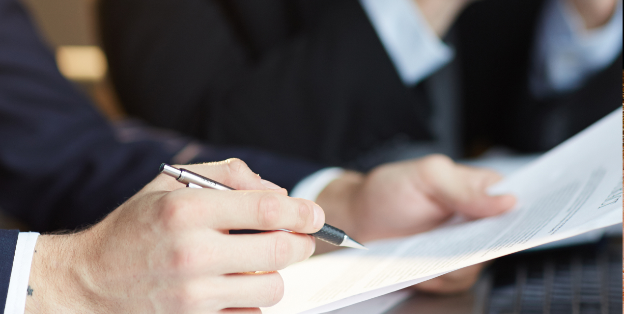 Abogado es multado tras presentar escrito con jurisprudencia falsa generada por IA en tribunal de Concepción