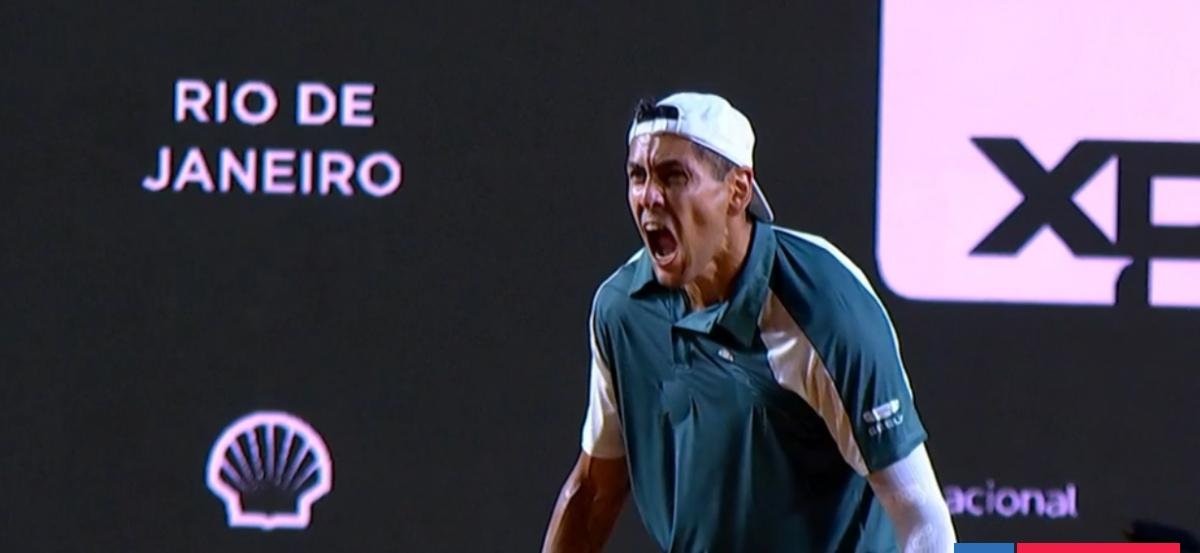 Alejandro Tabilo sudó y avanzó a cuartos de ATP de Río: chileno remontó duro cruce ante 163° del mundo